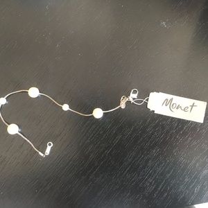 Monet 7 1/2 " silver and pearl bracelet